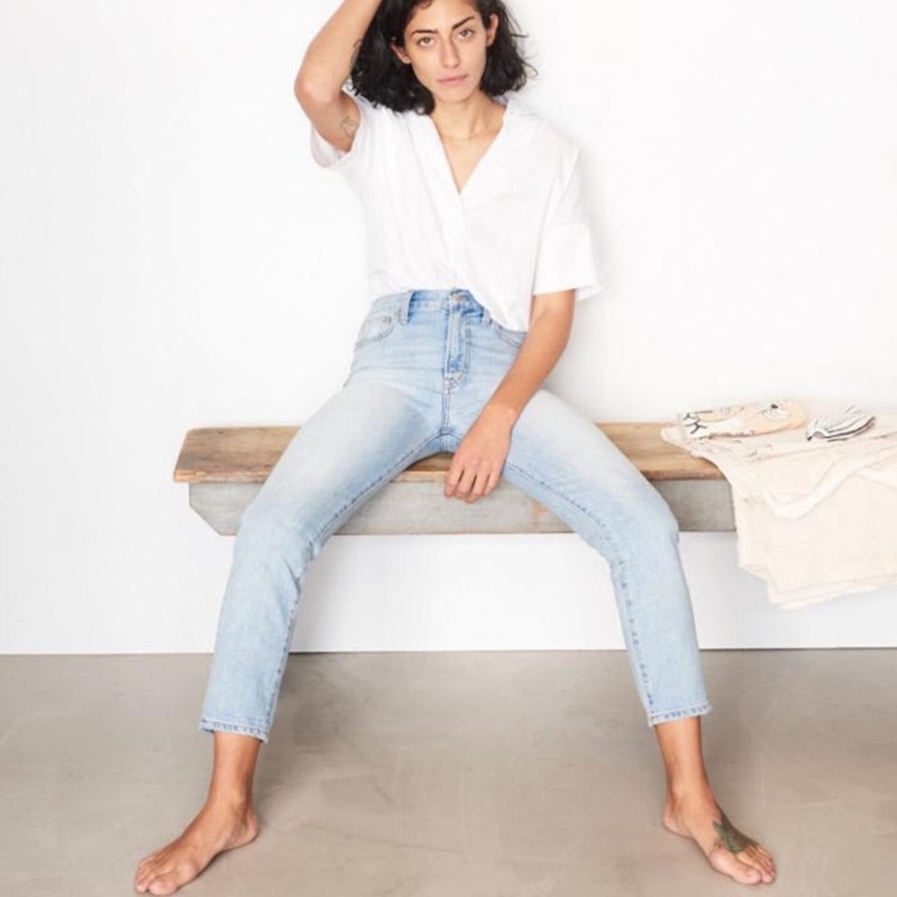 Madewell Perfect Summer Jean Ankle Mom Jean in Fitzgerald Wash.